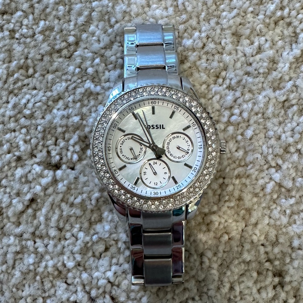Fossil Silver Women's Watch - Picture 1 of 14
